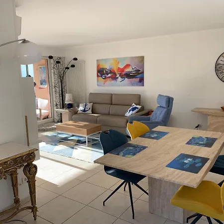 Du Palais -classe 4 Etoiles - Axelle Loc'appart Apartment